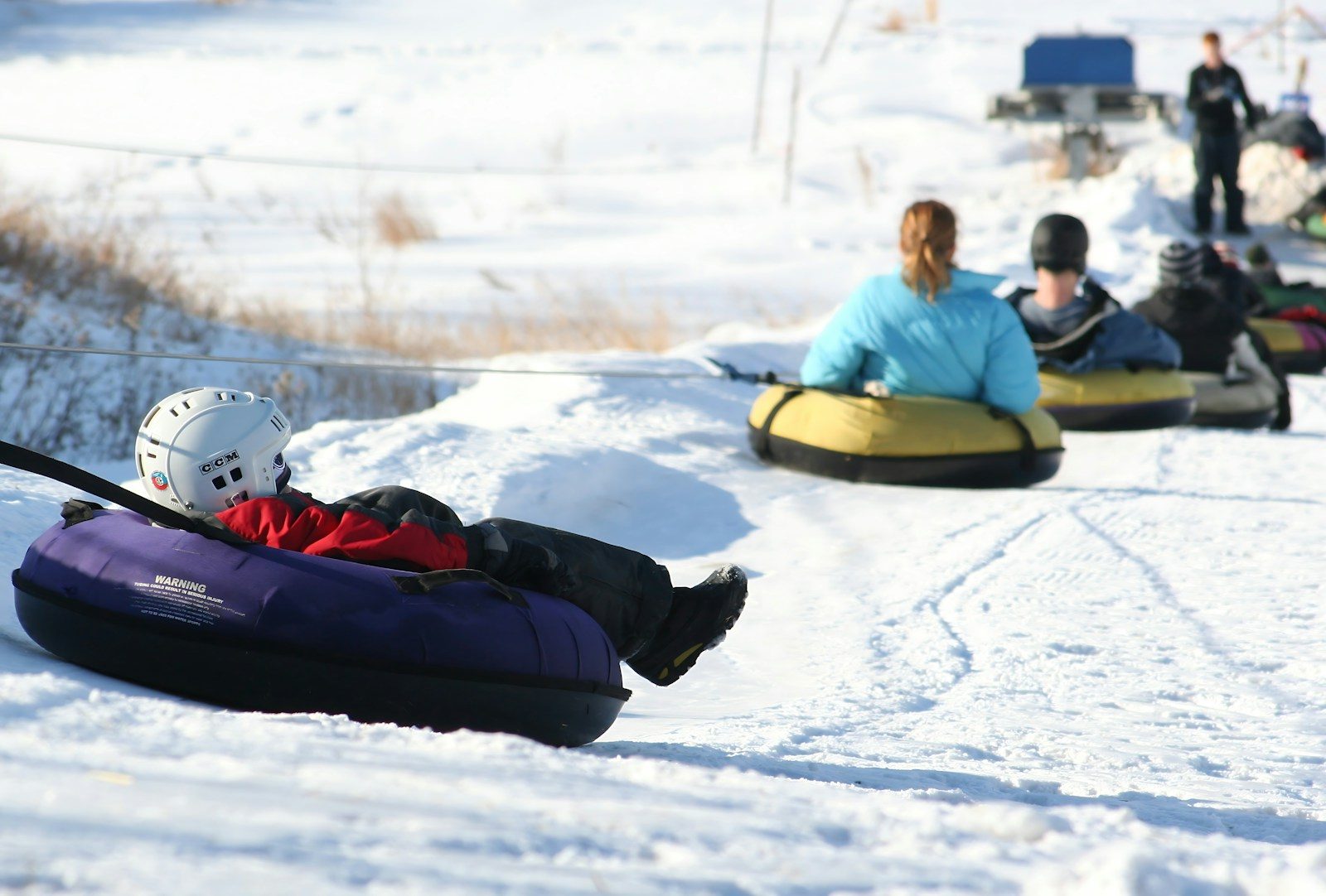 Snow Island 雪地滑圈
